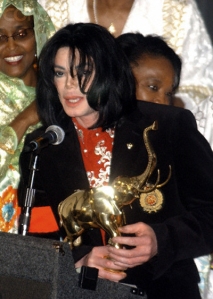 michael-jackson-humanitarian-award-2004